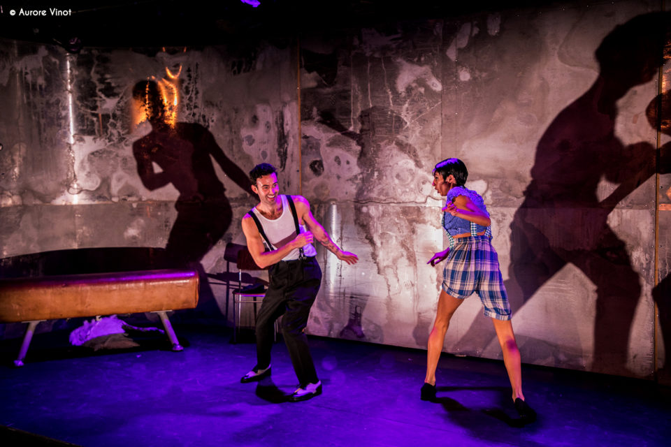 Thomas Armand et Clarisse Caplan dans Jos&eacute;phine au Th&eacute;&acirc;tre de la Sc&egrave;ne Parisienne. Mise en sc&egrave;ne Xavier Durringer. Chor&eacute;graphie Florence Lavie.